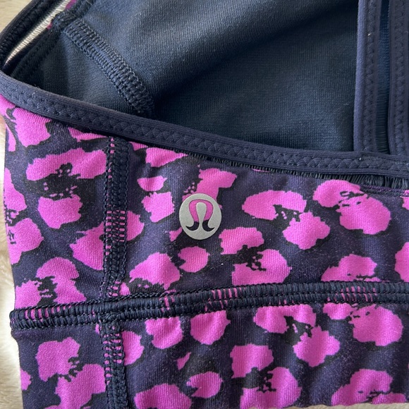 Lululemon animal print sports bra size 8 EUC - Picture 4 of 5